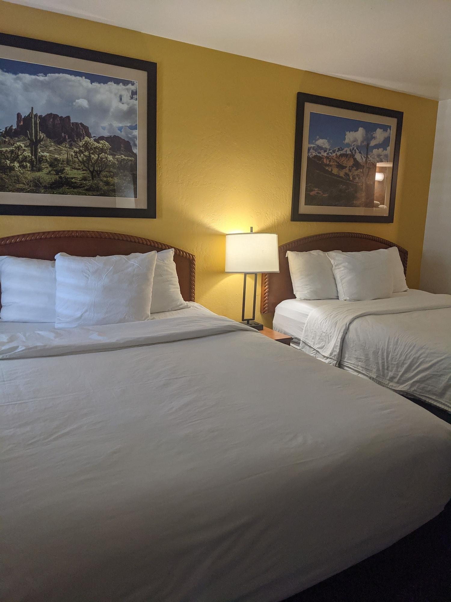 Surestay Plus Hotel By Best Western Tempe University Kültér fotó